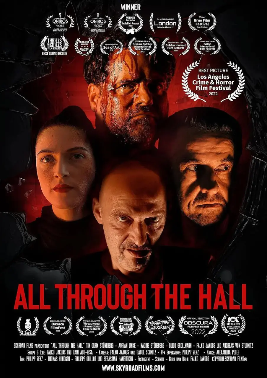 《整个大厅》影评：悬疑惊悚，密闭空间的人性拷问与情感爆发！